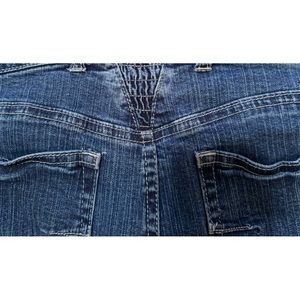 16W Ellos medium rinse women’s jeans